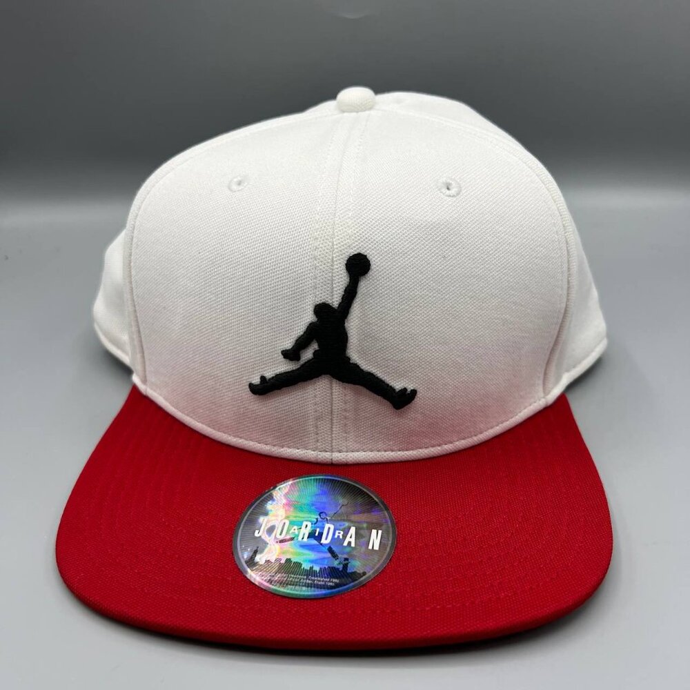 Air Jordan Hat Men White Red Embroidered Logo Jumpman Snap Back Cap